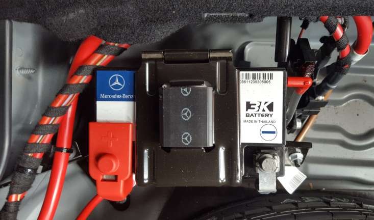 Ắc quy phụ xe Mercedes - Benz